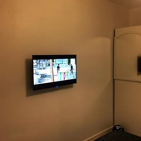 Homestay Nantes Au Calme Proche Aeroport, Gare Et Centre-ville