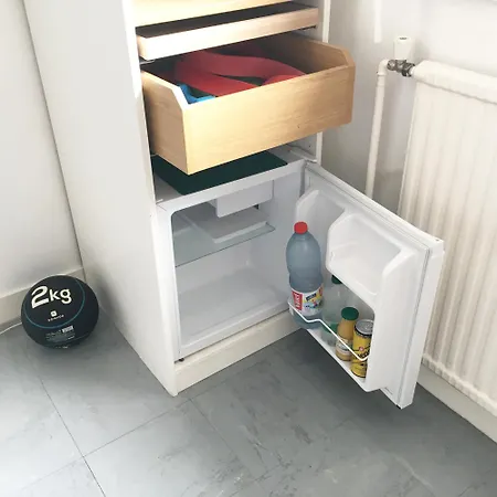 Nantes Au Calme Proche Aeroport, Gare Et Centre-ville Homestay *